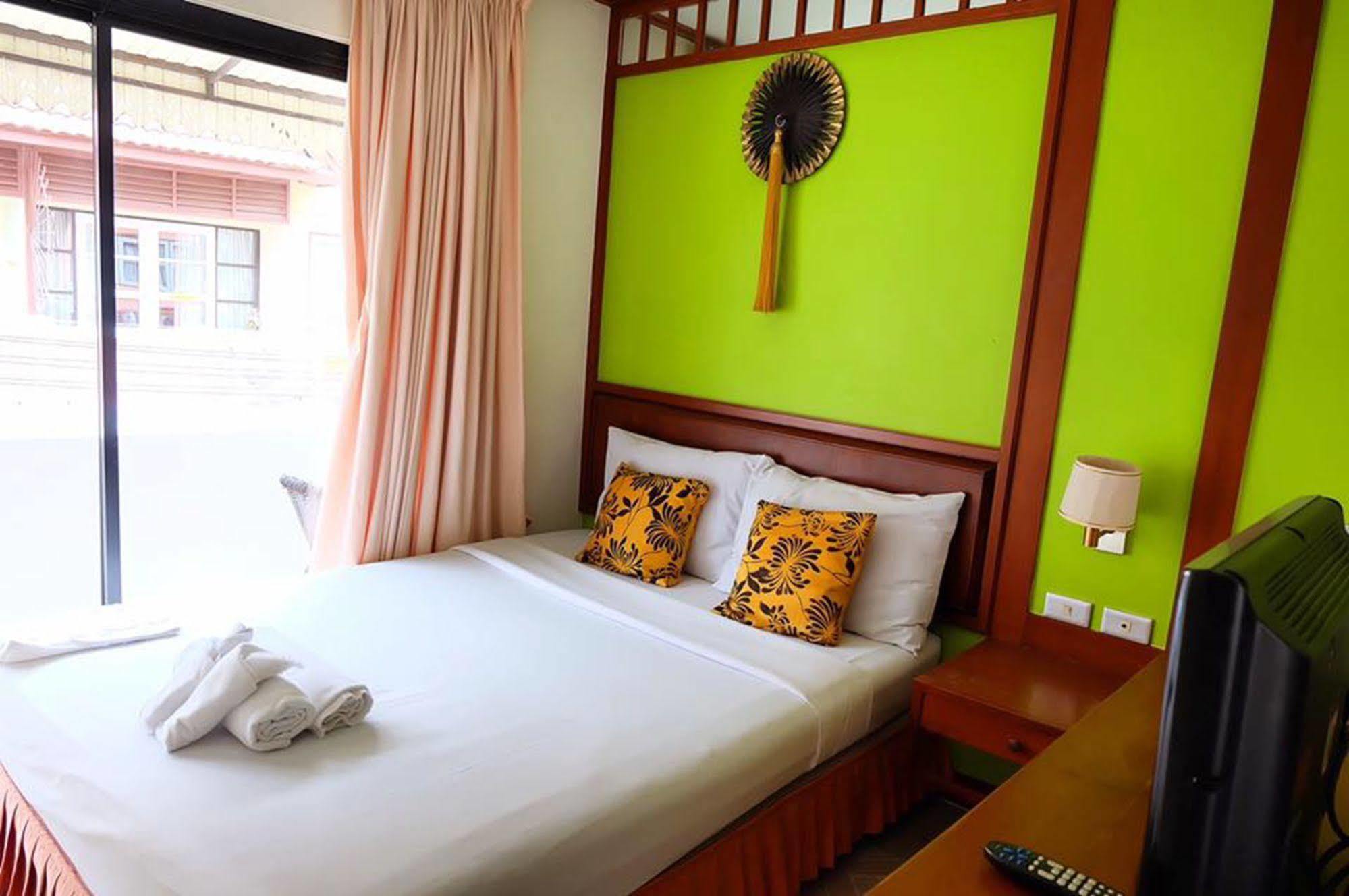 Kaneng Guesthouse Hua Hin Exterior photo