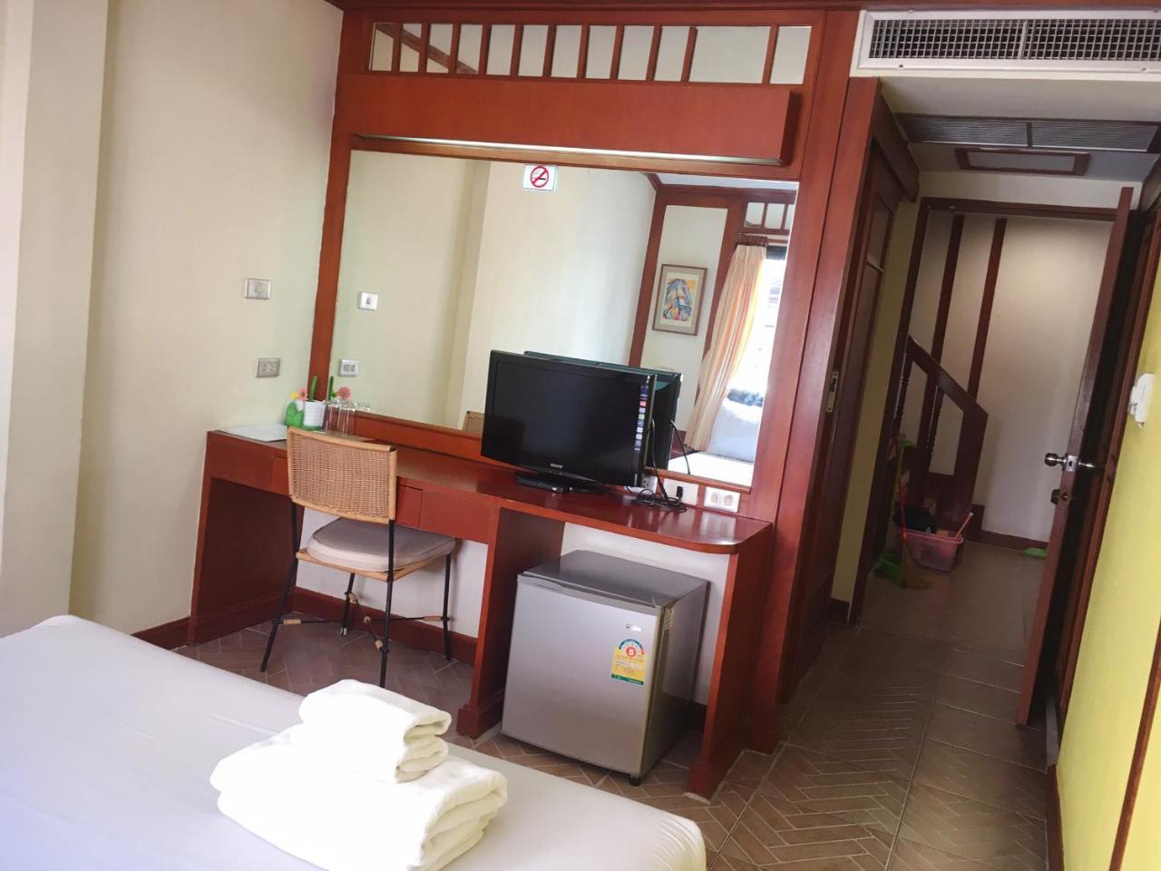 Kaneng Guesthouse Hua Hin Exterior photo